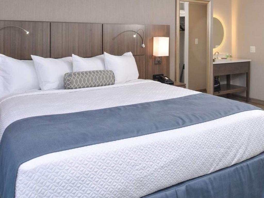 King Bed
